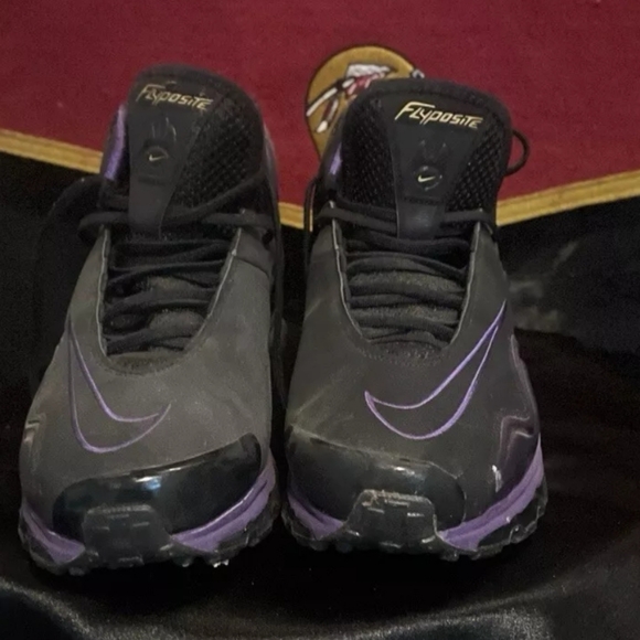 Nike flyposite purple and black - Picture 1 of 6